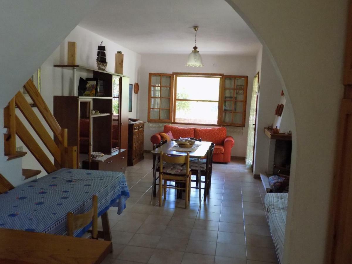 Casa Vacanze Gardenia โซลานาส ภายนอก รูปภาพ