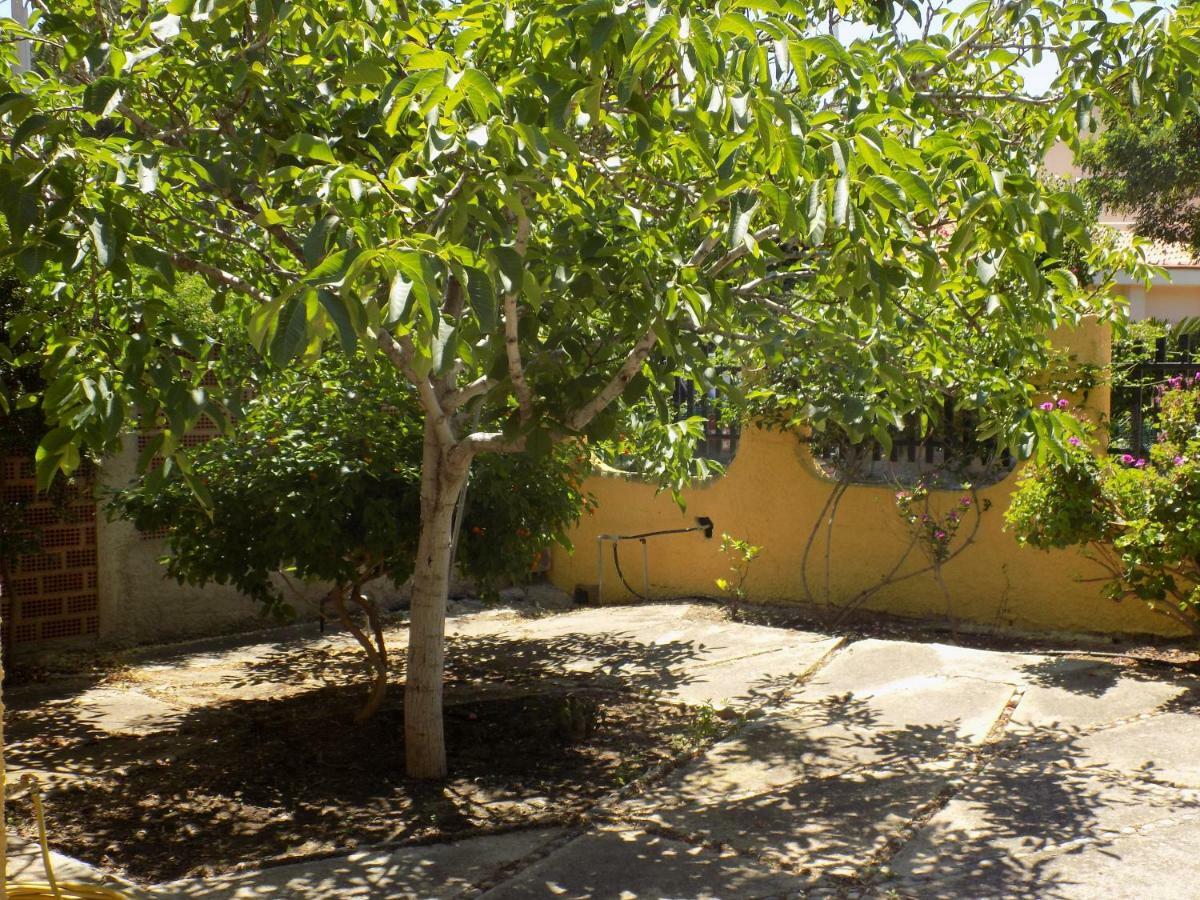 Casa Vacanze Gardenia โซลานาส ภายนอก รูปภาพ