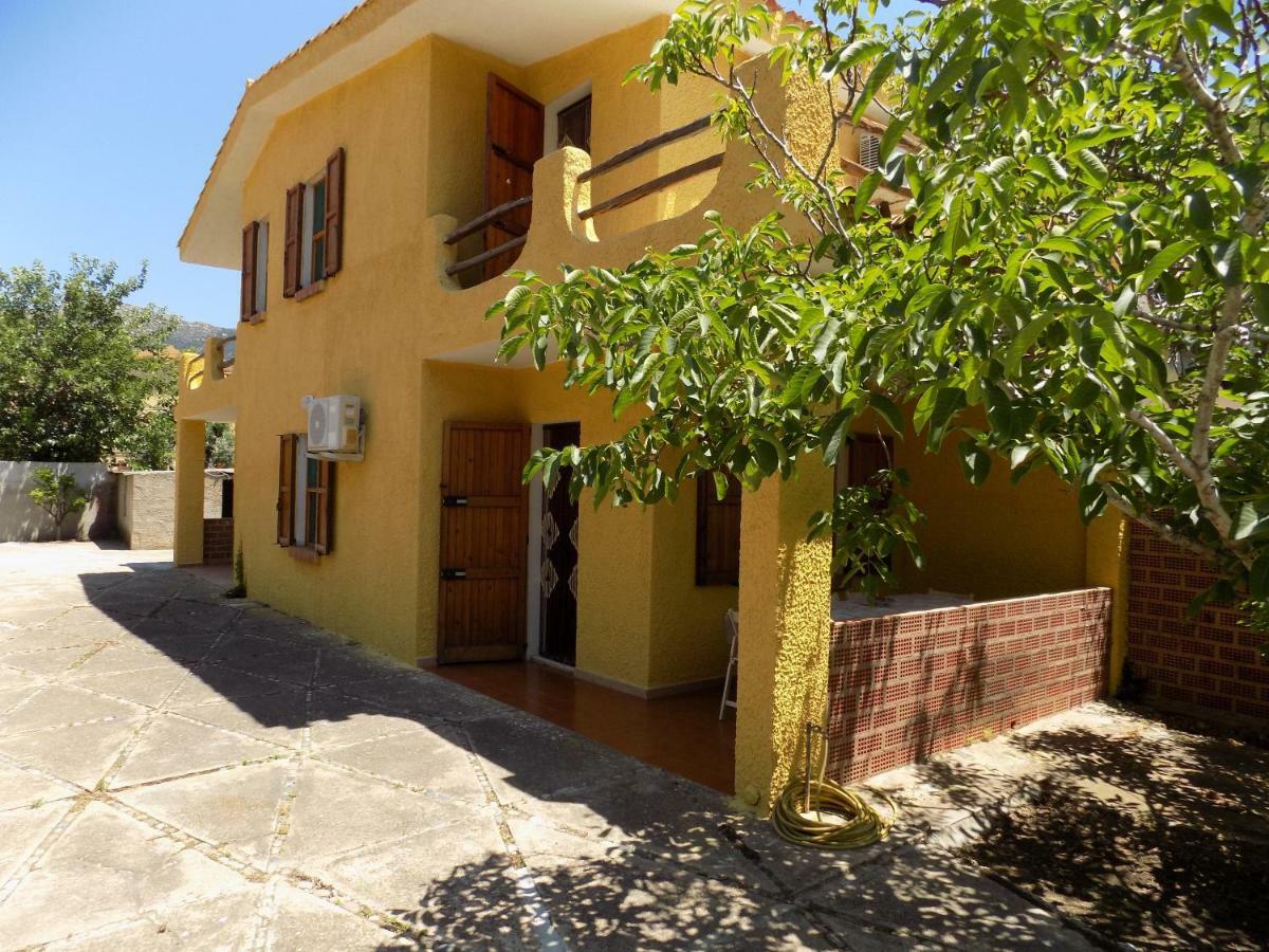 Casa Vacanze Gardenia โซลานาส ภายนอก รูปภาพ